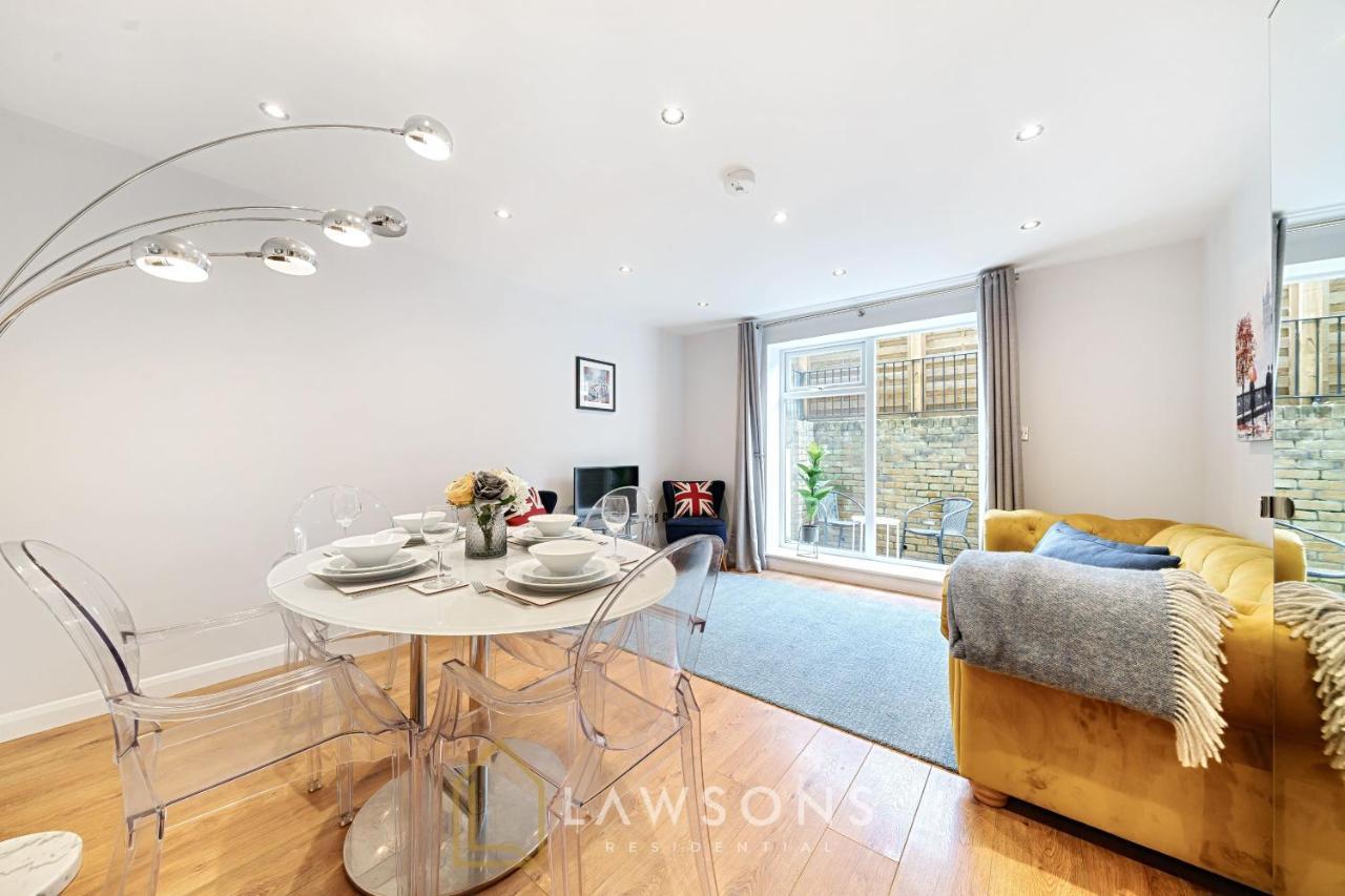 Stylish Living By Lawsons - 3 En Suites 温莎 外观 照片