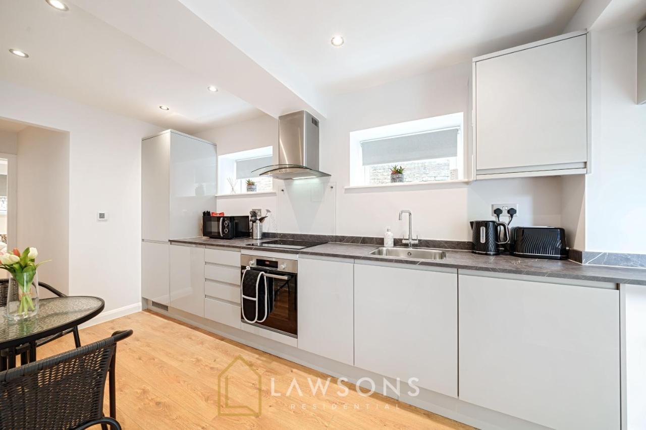 Stylish Living By Lawsons - 3 En Suites 温莎 外观 照片