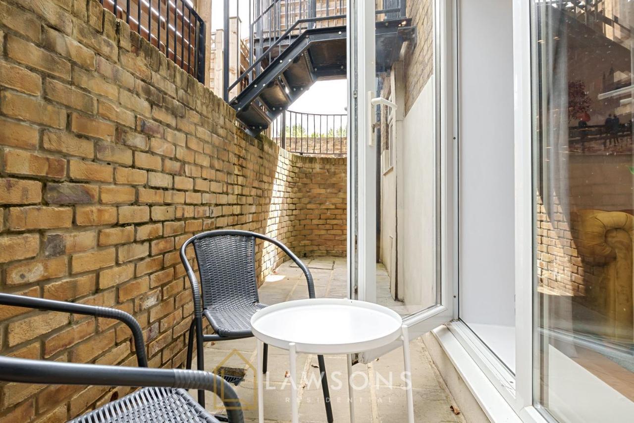 Stylish Living By Lawsons - 3 En Suites 温莎 外观 照片